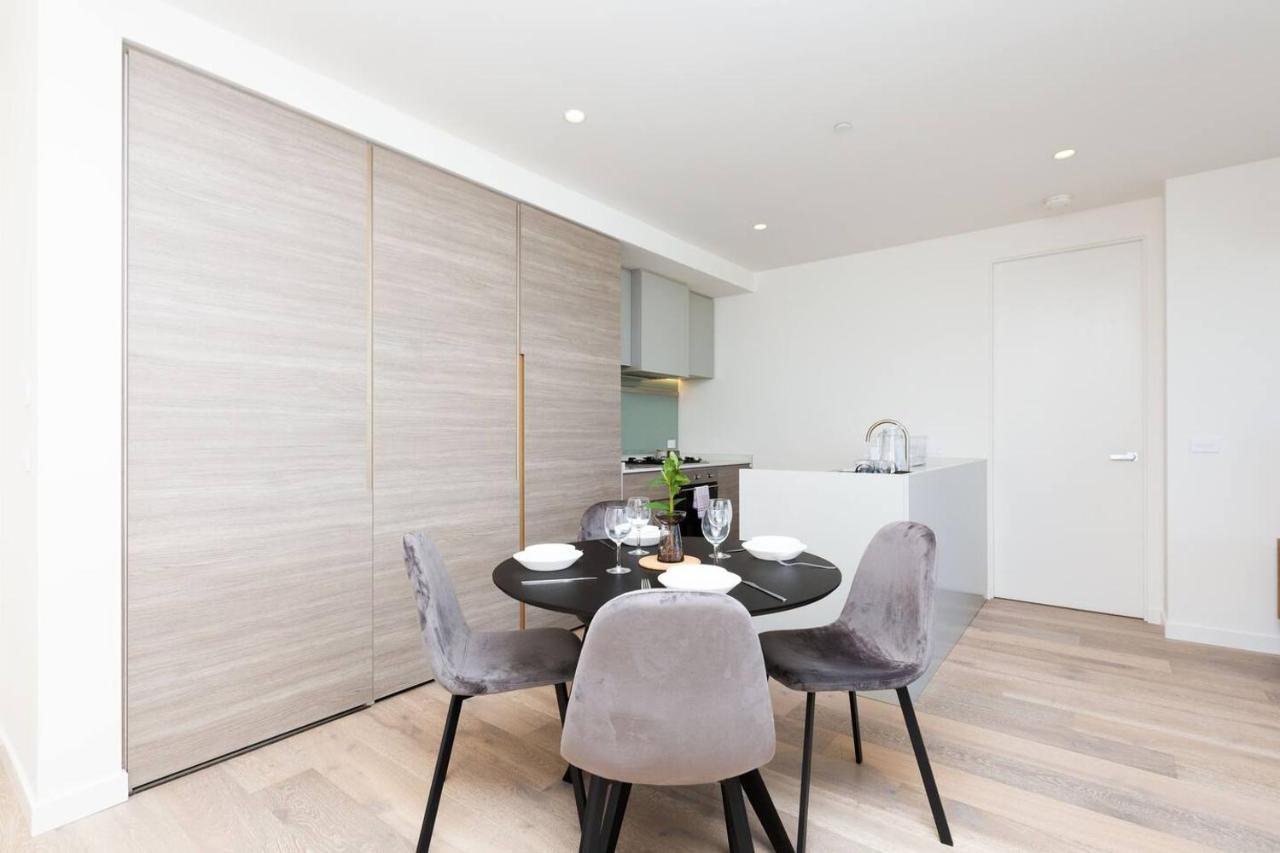 The Lively City 2Bed 2 Bath Apt @Footscray メルボルン エクステリア 写真