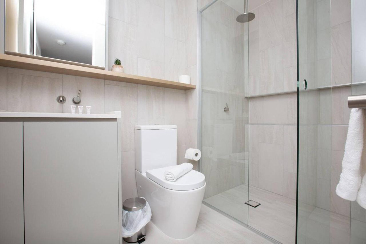 The Lively City 2Bed 2 Bath Apt @Footscray メルボルン エクステリア 写真